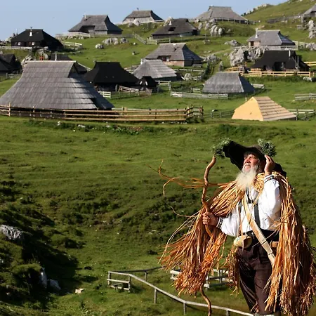 Encijan - Velika Planina Alpesi faház Stahovica