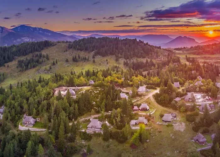 Encijan - Velika Planina Chalet Stahovica